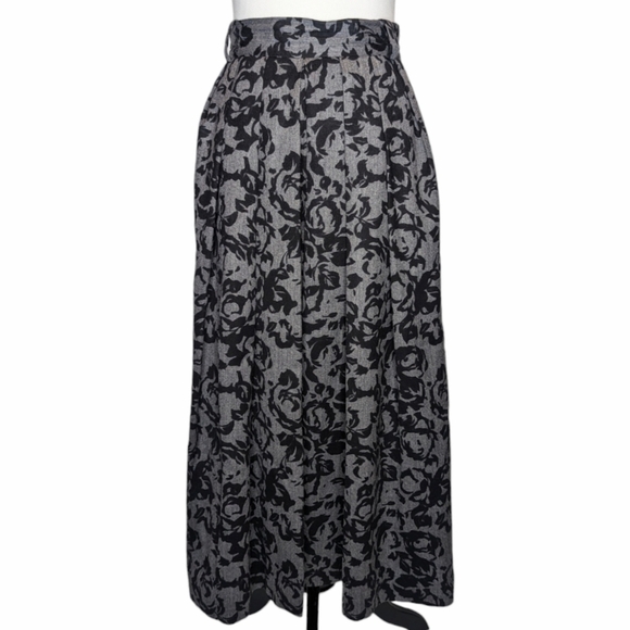 Vintage Escada gray black 100% wool skirt pockets long pleat button down size 36 - Picture 1 of 6